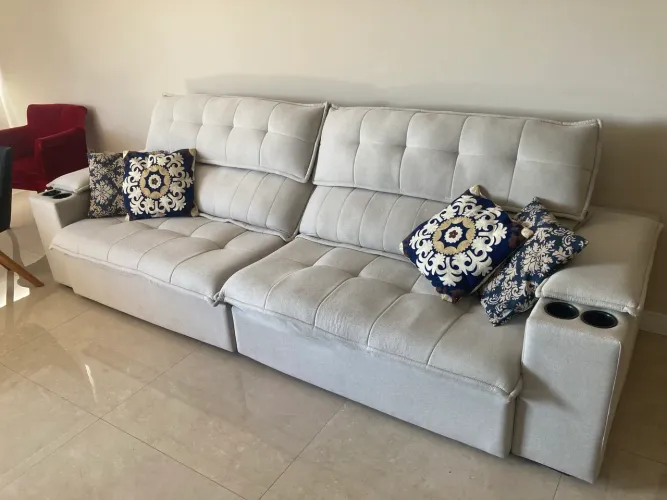 SOFÁ COM CHAISE TAMANHO 2,90