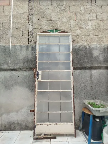 Porta completa 80 cm com vidros