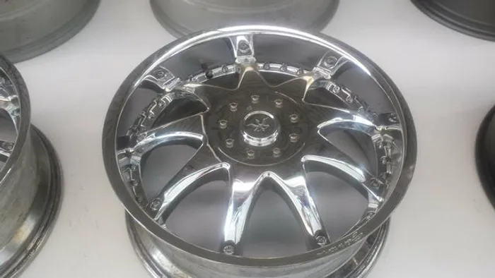 Roda aro 20 cromada com Borda Toyota Hilux 6X139 jogo