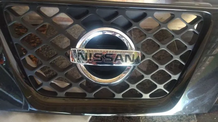 Grade do radiador Nissan frontier