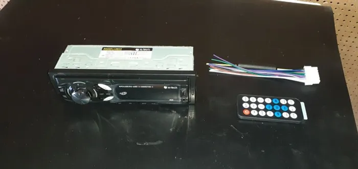 Rádio mp3 fm/usb/sd c/controle e Bluetooth Novo