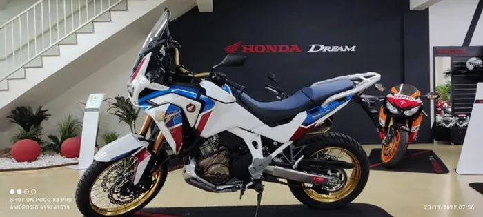 africa twin D C T / tricolor completa 2023
