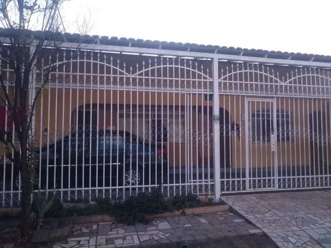 Casa térrea com laje Guará I