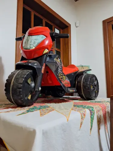 Moto Elétrica Infantil Ban Moto 6v Vermelho e Preto - Bandeirante