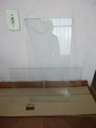 Vendo esse 2 vidros pequenos