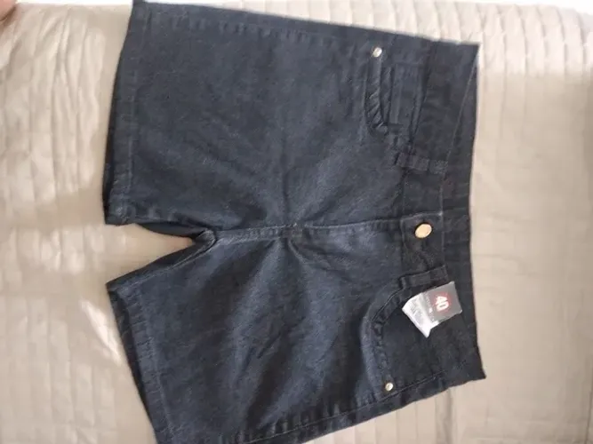 Short Jean feminina. 