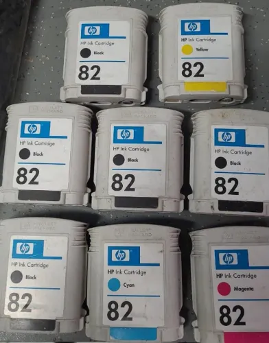 8 cartuchos vazio HP82