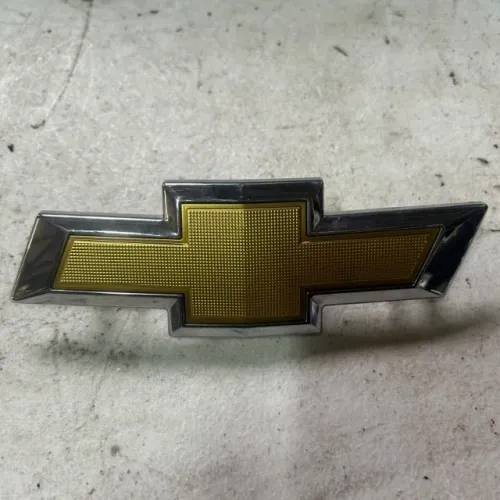 Emblema Dianteiro Chevrolet Onix Plus 2020/2023 Original