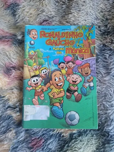 Gibi ronaldinho gaúcho número 1 (primeira edição)