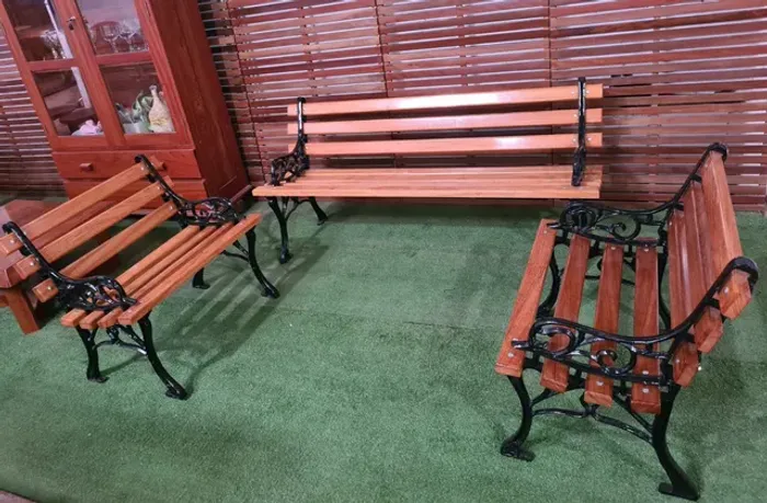 Conjunto Banco Francês com mesa de centro