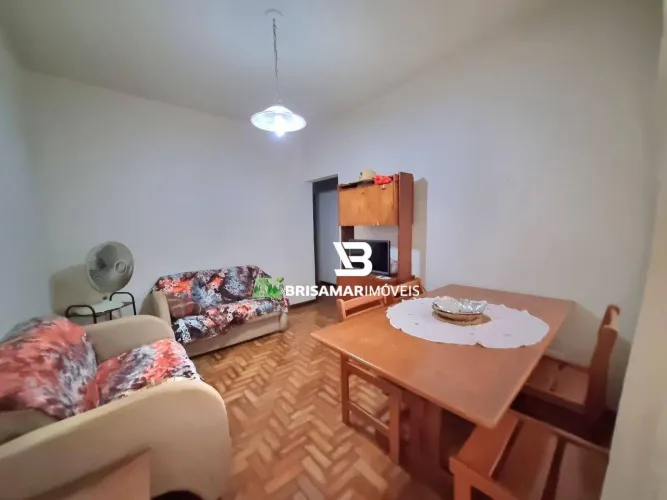 PITANGUEIRAS- UMA QUADRA DO MAR , COM GARAGEM NO PRÉDIO , CONDOMÍNIO BAIXO.
