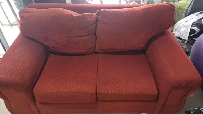 Sofá vermelho macio