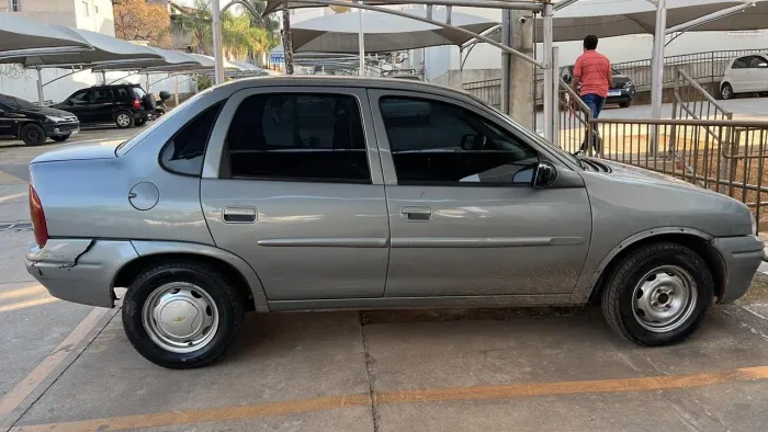 Chevrolet Corsa Sedan GLS 1.6 16V MPFI 4P 1998