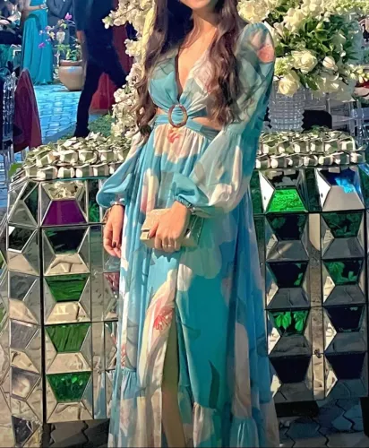 Vestido de festa longo fluido - estampado azul