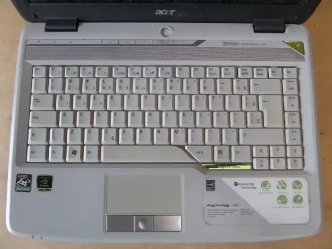 Note book acer aspire para retirada de peças nao liga