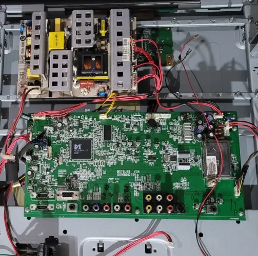 Placa principal e fonte TV 32 H booster HBTV-3201HD