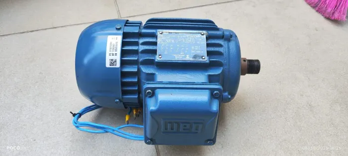 MOTOR DE INDUÇÃO WEG W22 NOVO 