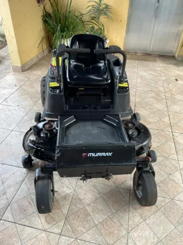 Trator de Cortar Grama Giro Zero Murray 26HP