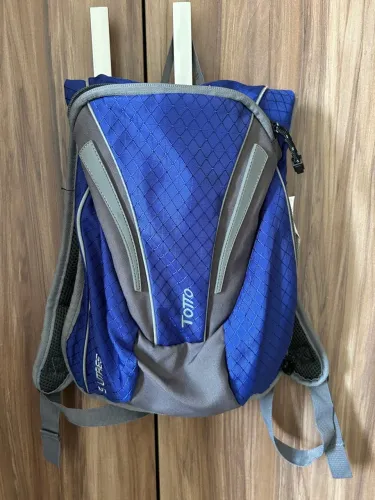Mochila de Hidratação Totto 2 Litros