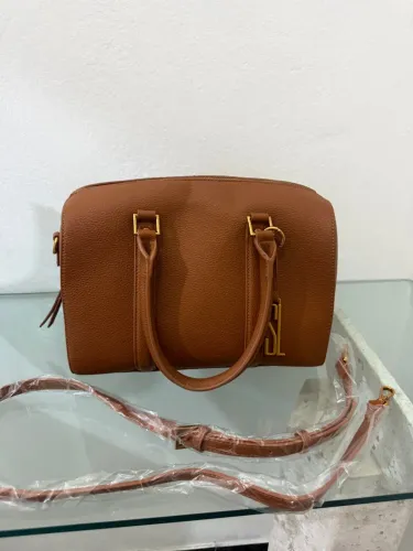 Bolsa feminina baú da Santa Lolla 