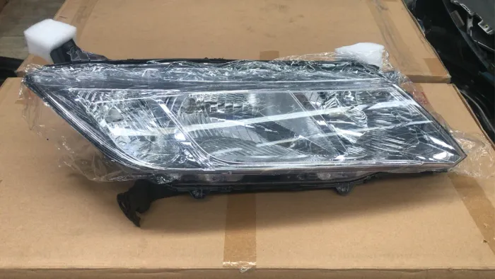 Farol Honda city 15/16