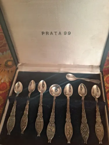 Conjunto de Colheres em Prata 99 - Antigo, Colecionável em Estojo Original. 