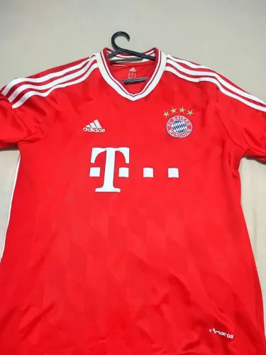 Camisa Adidas Bayern de Munique - T- Tamanho M