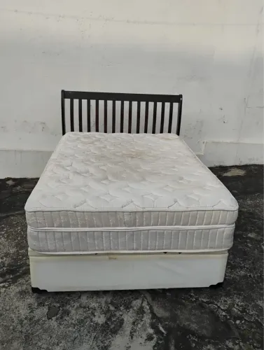 Cama Box baú com cabeceira