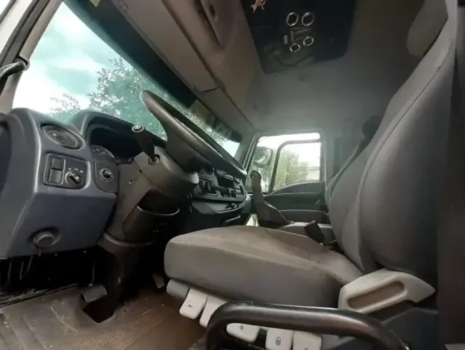 Ford Cargo 2429 2016 Carroceria