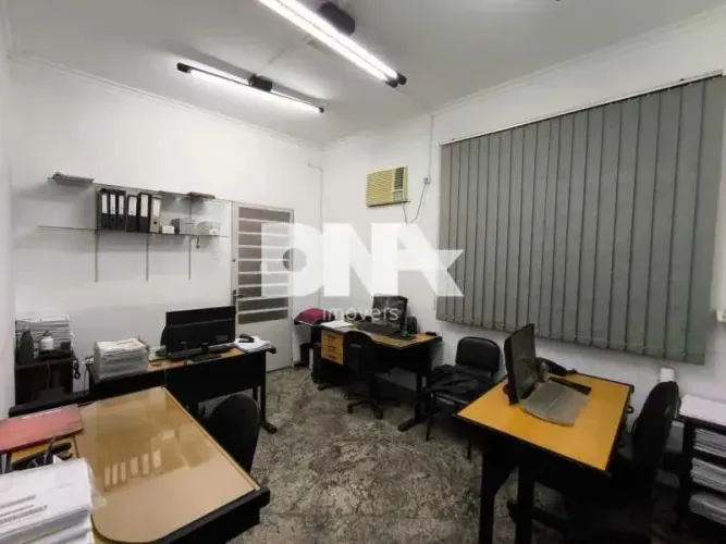 Outros : / Comercial / Humaitá