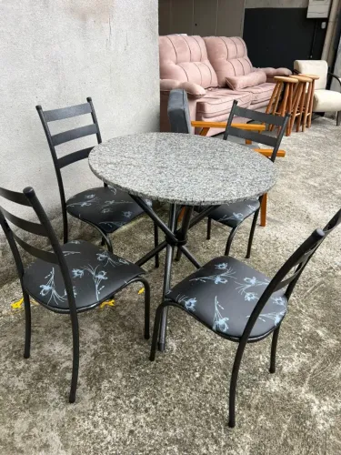 Mesa de Cozinha 4 Cadeiras NOVA FRETE GRÁTIS