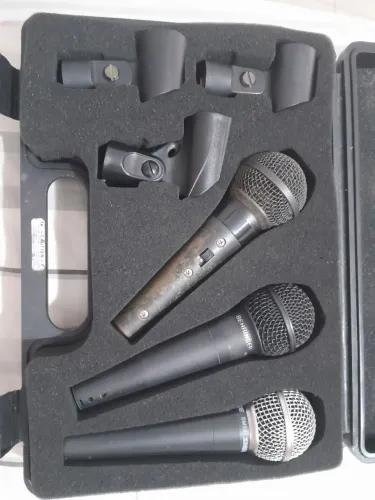 Maleta profissional microfones Shure + Behringer +