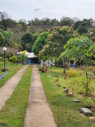 Chácara à Venda em Itu Parque Residencial Quinta das Laranjeiras, 3 Dormitórios, Piscina