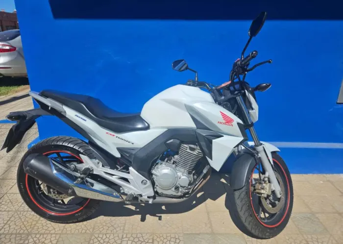 Vendo Cb Twister 250cc Ano 2016 