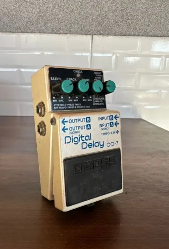 Pedal boss dd7