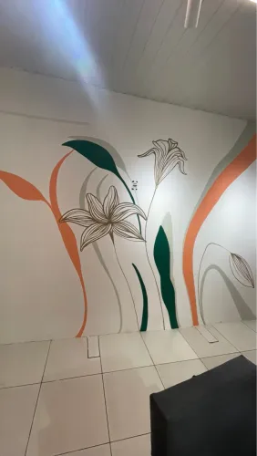 Pintura decorativa feita a mão