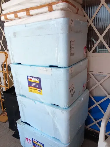 Caixa de isopor 120 litros