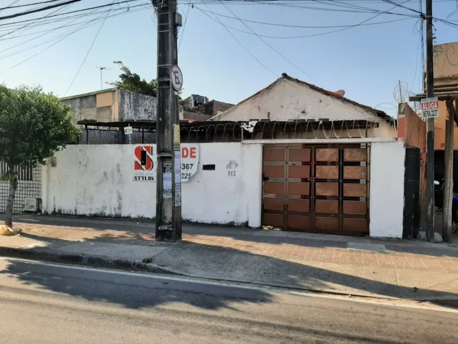 Casa a venda na Bezerra de Meneses - Corretora Silvana