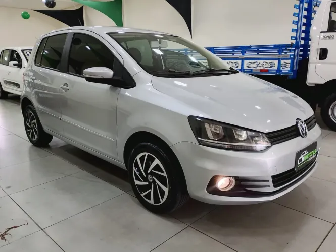 Fox 1.6 MSI Trendline 2017 Completo 