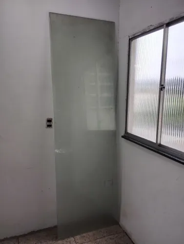 Vendo 2 Portas Blindex