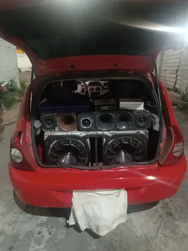 Renault Clio Hi-flex 1.0 16V 5P 2011