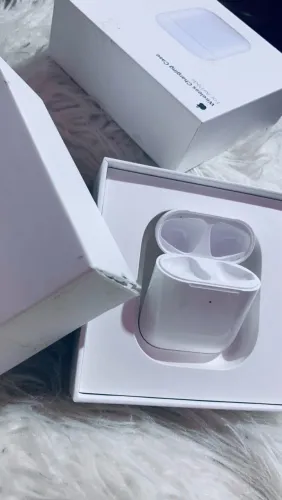 Estojo AirPods (2 geração) original 