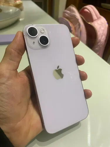 iPhone 14 impecável