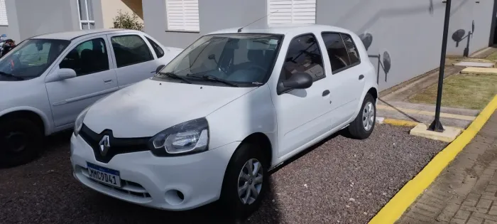 Renault Clio Authentique Hi-flex 1.0 16V 5P 2026