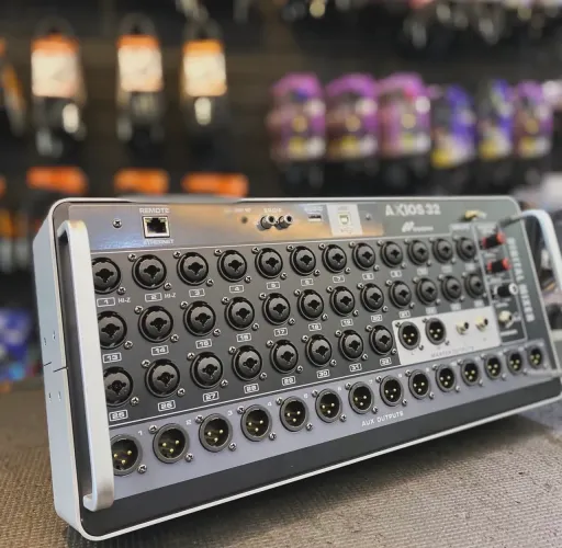 Mesa Digital Duonn Axios 32 Canais 14 Auxliares Multi Track