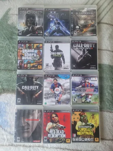 Jogos de PS3, PS4 e PS5.