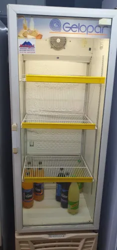 Geladeira expositora