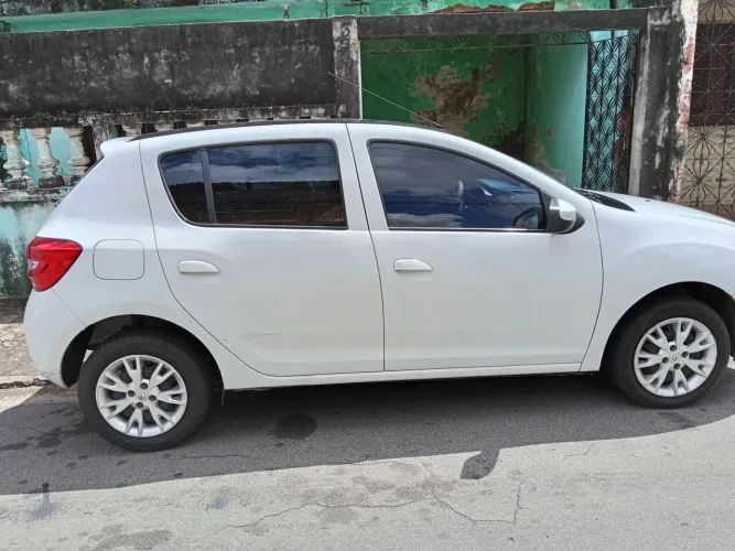 Renault Sandero Zen Flex 1.0 12V 5P Mec. 2021