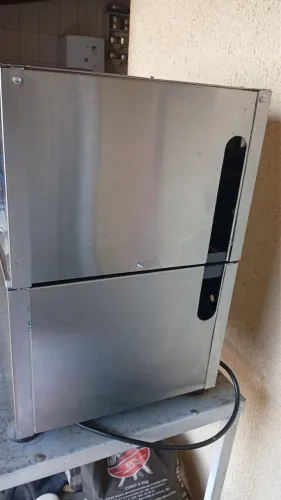 Vende-se máquina de moer cama ( engenho) proteção de inox 