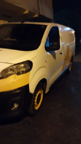 Peugeot Expert Cargo 1.5 Turbo Diesel 2023